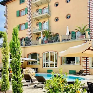 La Pigna Hotel