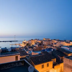 Sicilia Ovest - Domus Mariae Charming With Balcony Appartamento