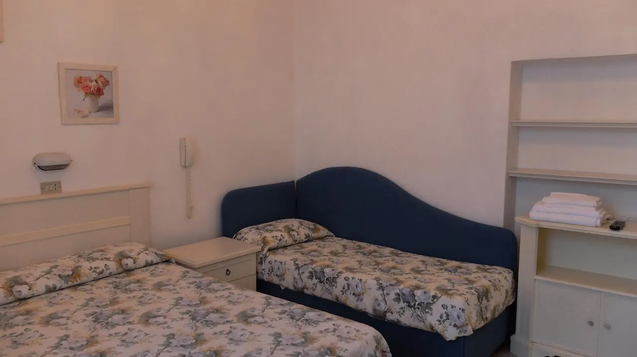 Villa La Fonte Marina di Pietrasanta 2*,  Italy